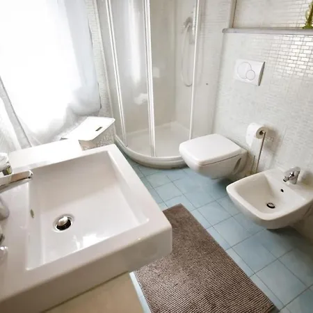 Sotto La Torre * Cipressa